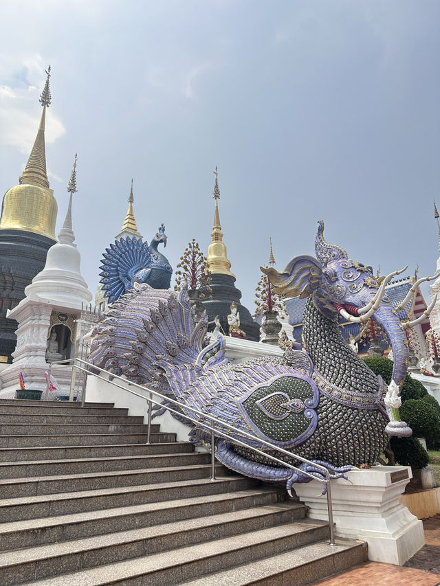 เที่ยววัดสวยเชียงใหม่ ที่วัดบ้านเด่น อ.แม่แตง