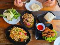 ลาบแซ่บ บรรยากาศชิลล์ ที่นี่อยู่ในนนทบุรีจ้ะ🌶️