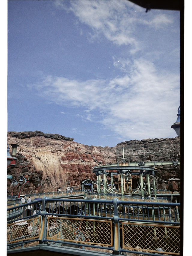  Tokyo DisneySea – A Magical Adventure