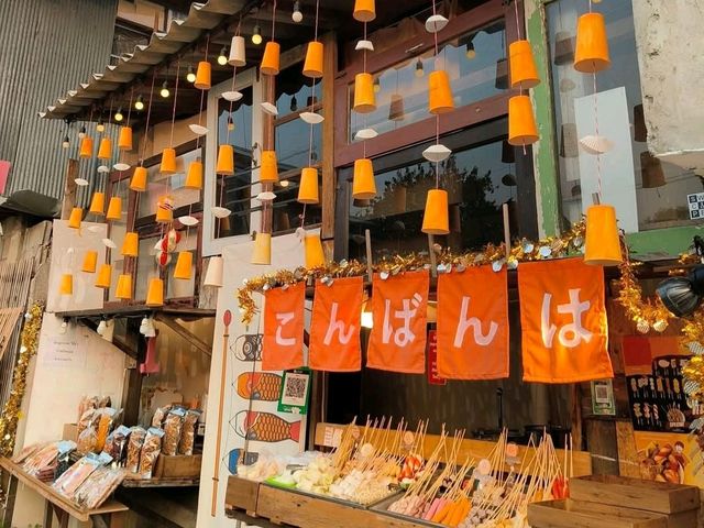 清邁版小樽運河？Mae Kha Canal 老社區改造的水岸市集