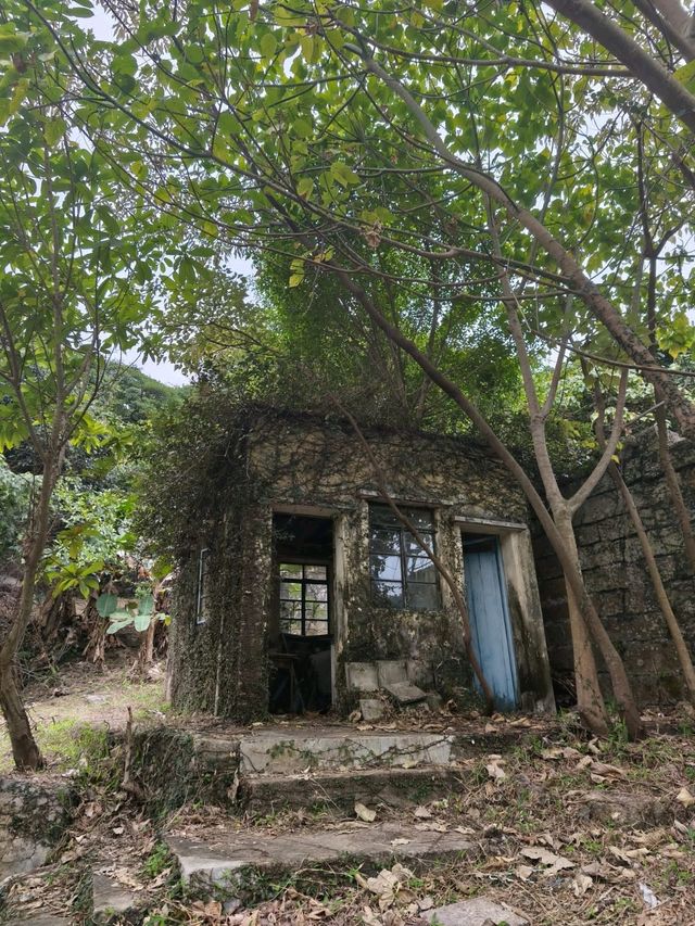 保存完整的東涌炮台遺址