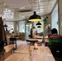 popular place with good food