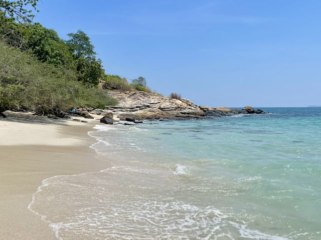 อ่าวนวล เกาะเสม็ด 2025 🌊🌴