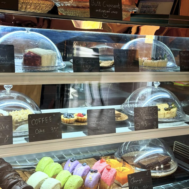 Dubai dxb cafe khaoyai