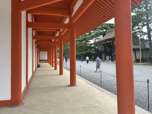 靜謐綠洲：漫遊京都御苑的歷史與自然之美