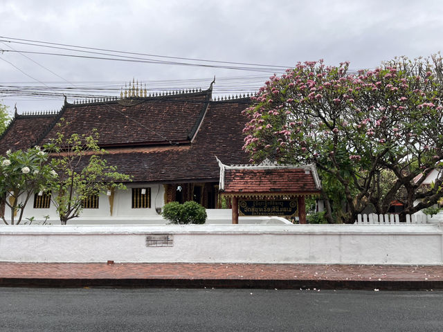 Wat Sibounheuang - A Peaceful Gem in Luang Prabang