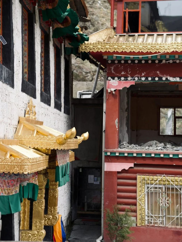 Discover and explore the culture in Tagong