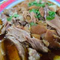 ร้านข้าวขาหมู ในตำนานของนครปฐม