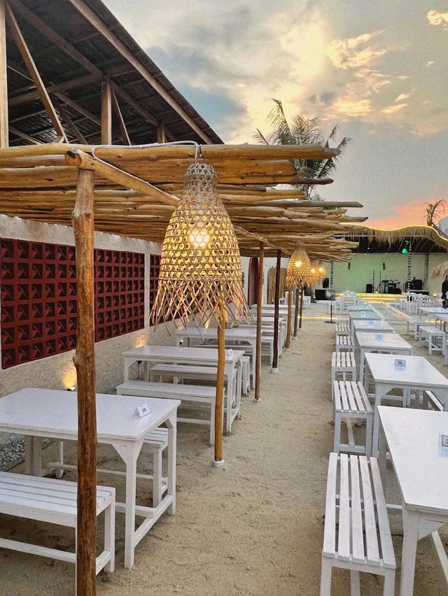 Malibu Cafe and Bar