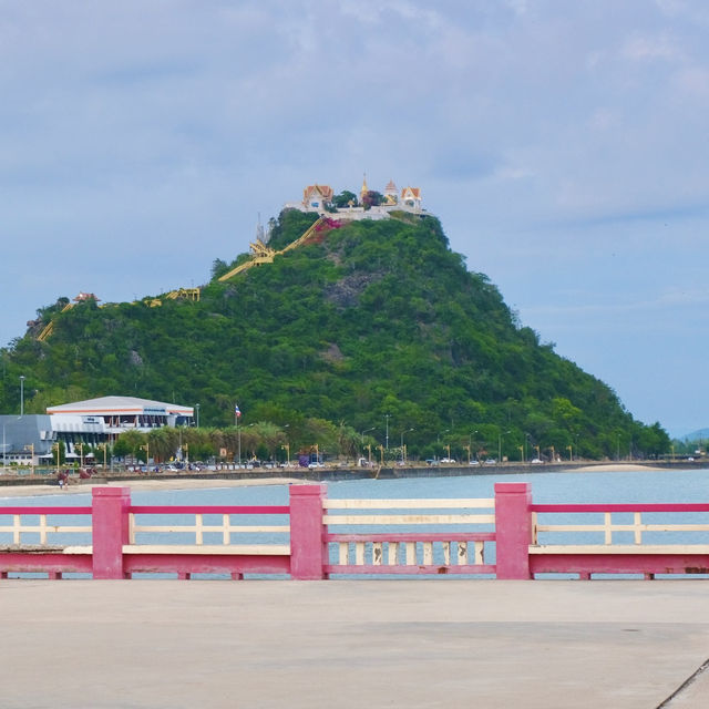 สะพานสราญวิถี แลนด์มาร์คอ่าวประจวบ