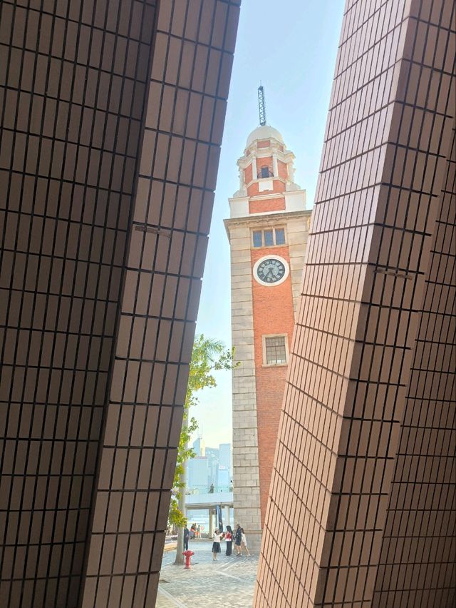 Hong Kong Cultural Centre 