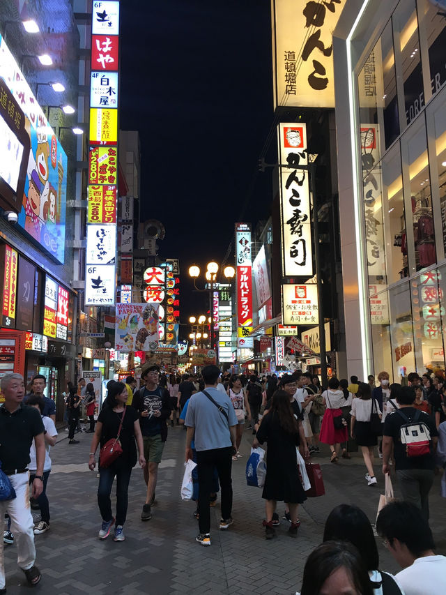 🏮 大阪道頓堀｜美食與霓虹交織的熱鬧街區 