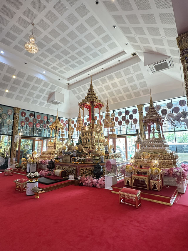 ไหว้พระ ทำบุญ •วัดเสมียนนารีพระอารามหลวง•