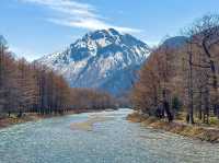 ⛰️ 上高地（かみこうち）：日本アルプスの絶景が広がる神秘の山岳リゾート 🌲🌄