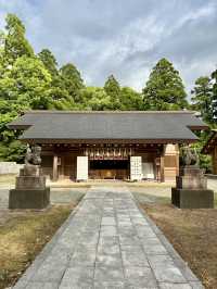 Exploring Ōzu – A Castle View & a Shrine Escape