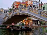 นั่ง Gondola 🛶 ล่องคลองเวนิสจำลอง