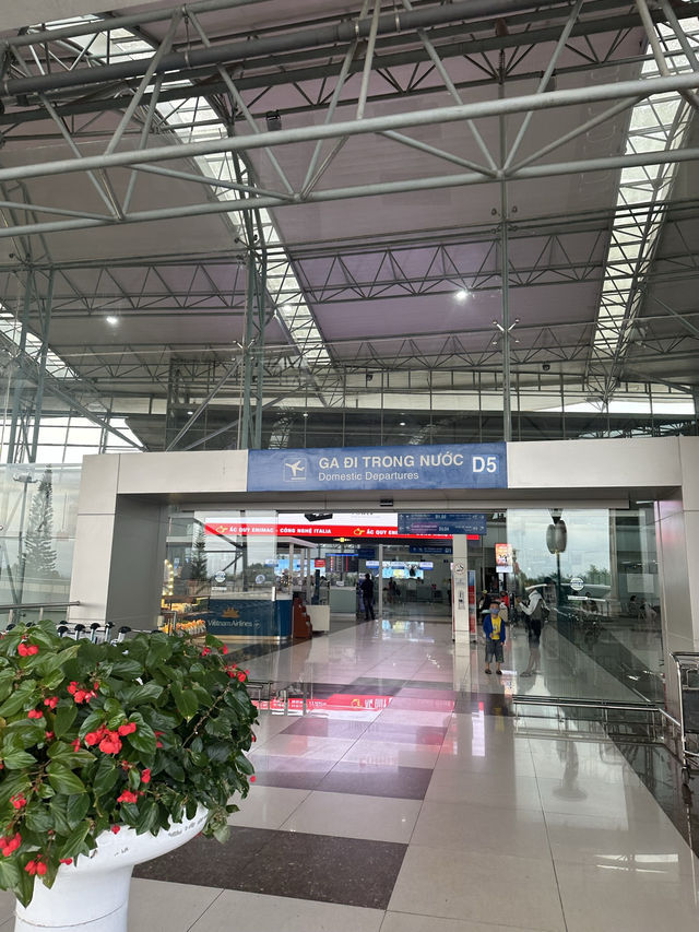 한국으로 가는 달랏 공항