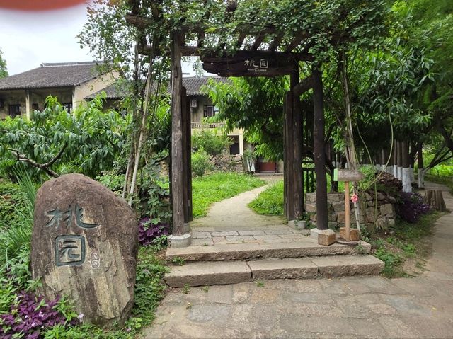 滿滿著田園味，幽雅恬靜，秀美如畫的烏村