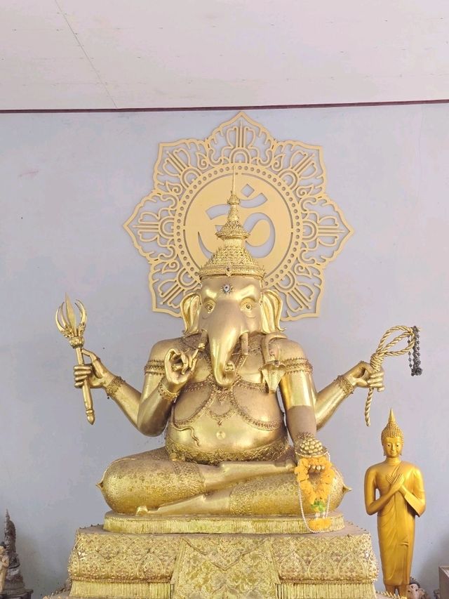 วัดโพธิ์ บางคล้า บ้านของแดรกคูลา เมืองไทย 
