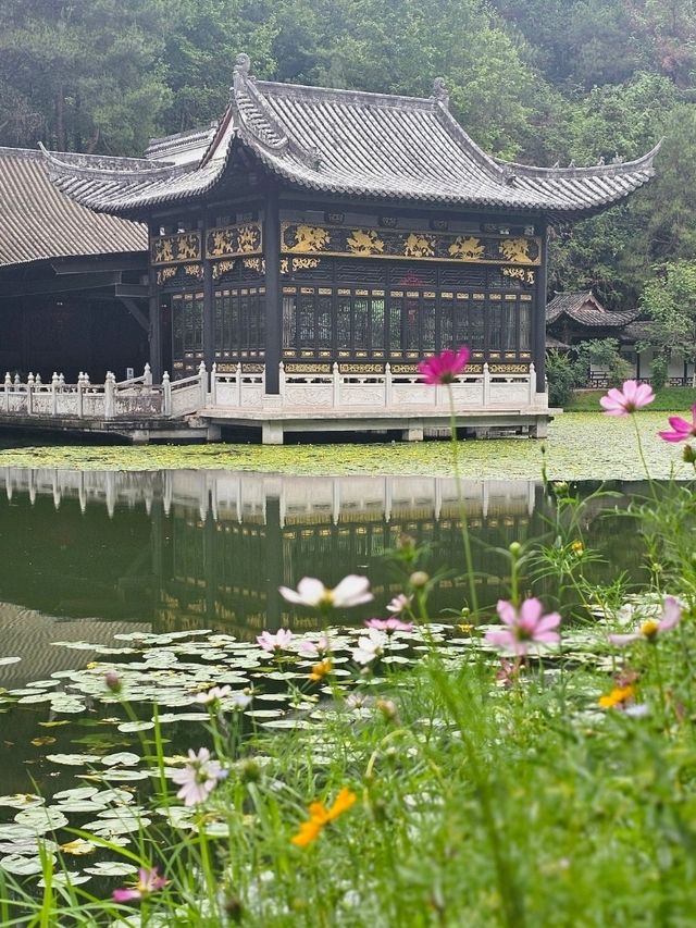 A day trip to Jingdezhen - Capital city of porcelain 
