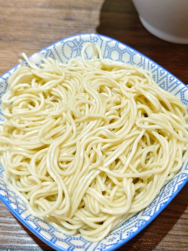 #新莊輔大美食 ，一口入魂雞白湯拉麵&輔大興德屏東夜市豆花