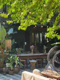 รีวิว “ใต้บ้าน” คาเฟ่โฮมมี่ย่านหัวลำโพง