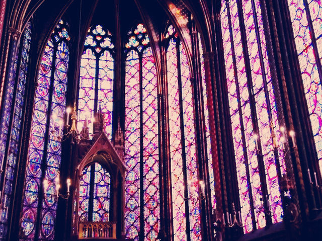 巴黎聖徒禮拜堂 Sainte-Chapelle｜進門瞬間被彩色玻璃美暈！