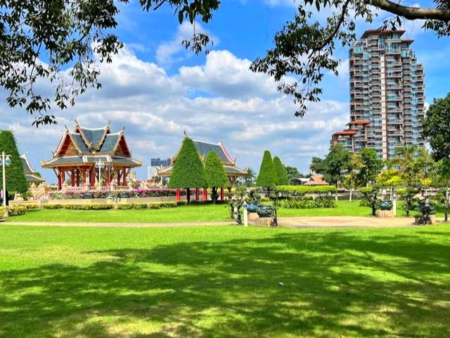 🌳 : อุทยานเฉลิมกาญจนาภิเษก นนทบุรี