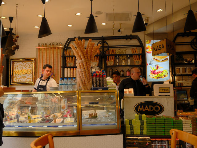 土耳其🇹🇷老字號🍦甜品店\\MADO//國內超過300間分店！當地人同旅客都推薦😋