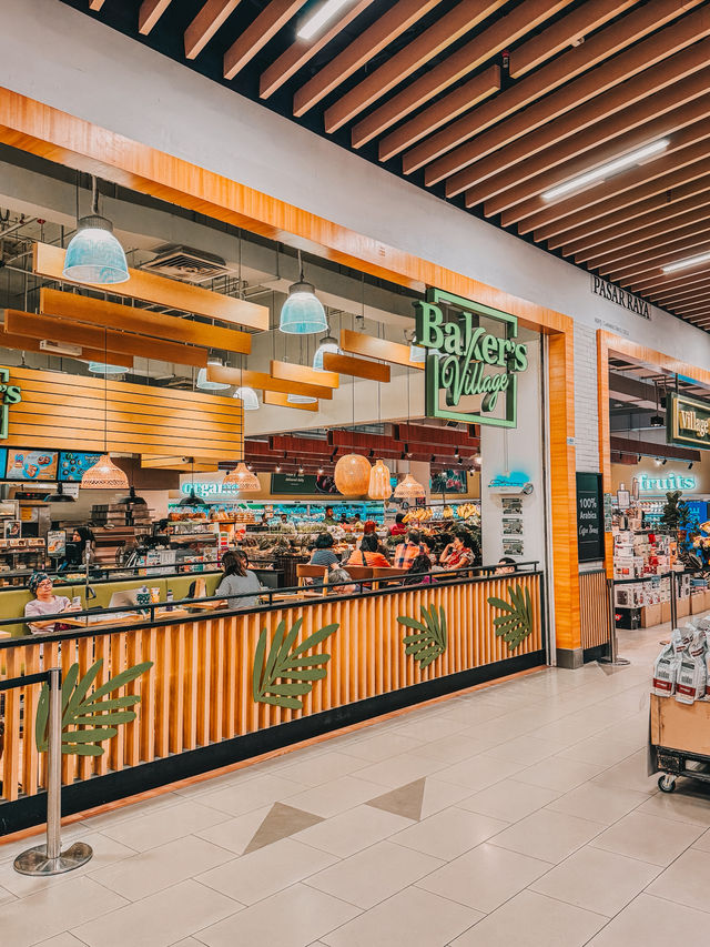 A Calm Lunch Escape at Atria Shopping Gallery