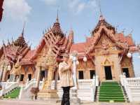 ชมความงามของพระปรางค์สามยอดที่หาดใหญ่ จังหวัดสงขลา