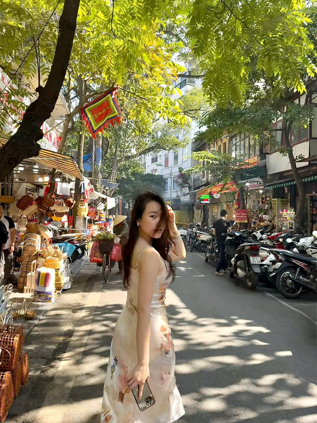 Nostalgic Wanders in Hanoi’s Old Quarter 🇻🇳🌿