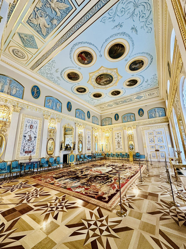 Ornamented power: a walk through the Catherine Palace and its gilded echoes