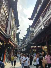 The Ultimate Yu Garden Day Experience: Shanghai's Historic Heart