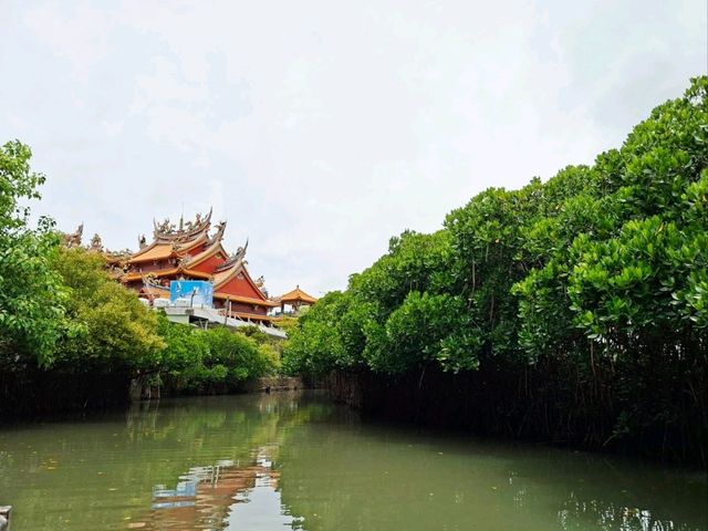 อเมซอนน้อย ที่ Sicao Green Tunnel