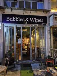 Bubbles & Wines delivers a charming and flavorful escape from the city’s pace.