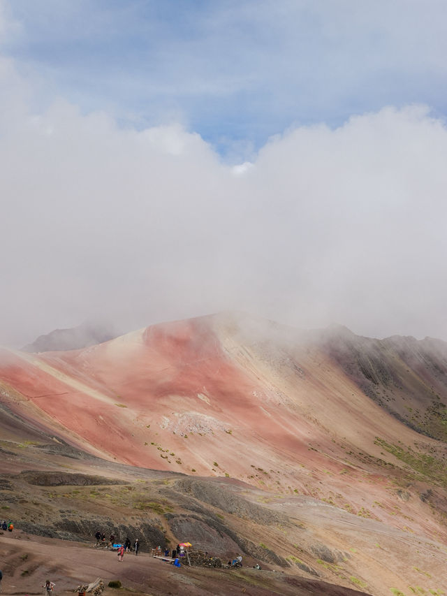 想像以上の絶景が待ってる、、、！レインボーマウンテン🏔️