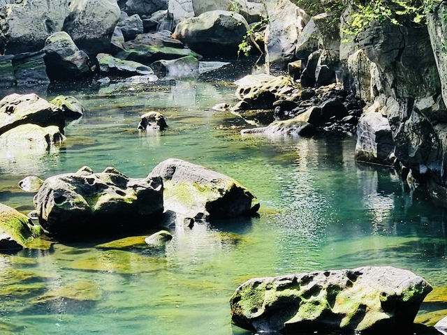 A Hidden Gem of Emerald Waters and Dramatic Cliffs