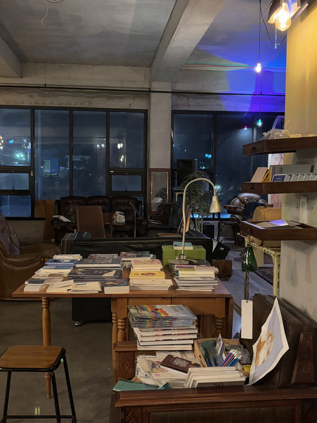 제주 동쪽 조용한 책방 & 혼술바