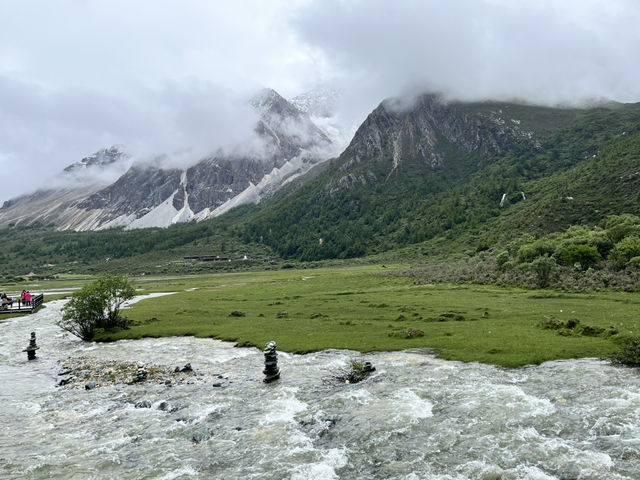 🏔️ Trekking the Last Shangri-La — 📍Luorong Pasture → Milk Lake → Five-Colour Lake 