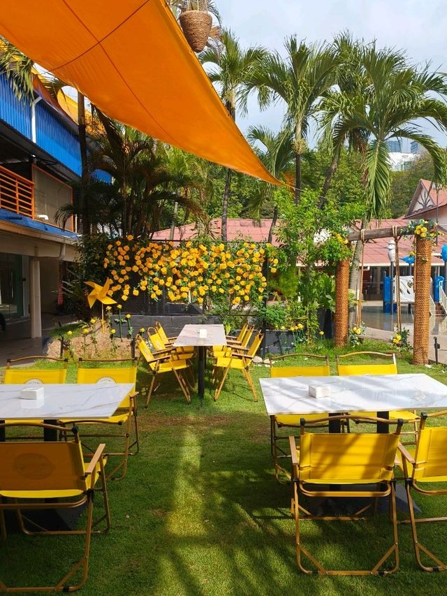 Desaru’s Prettiest Garden Café for a Tea Break