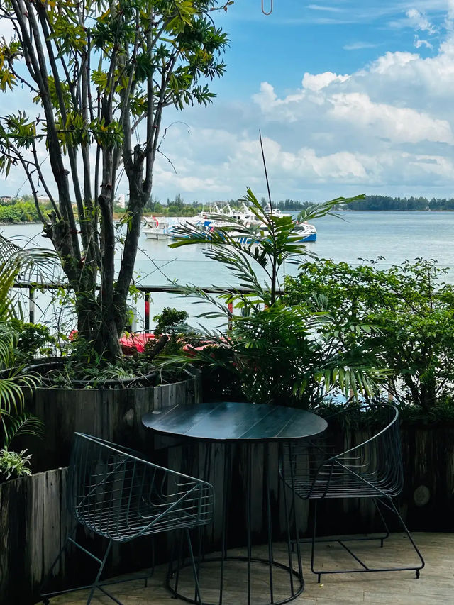 Fusion Feasts & Furniture Goals on Olive&Co Batam!