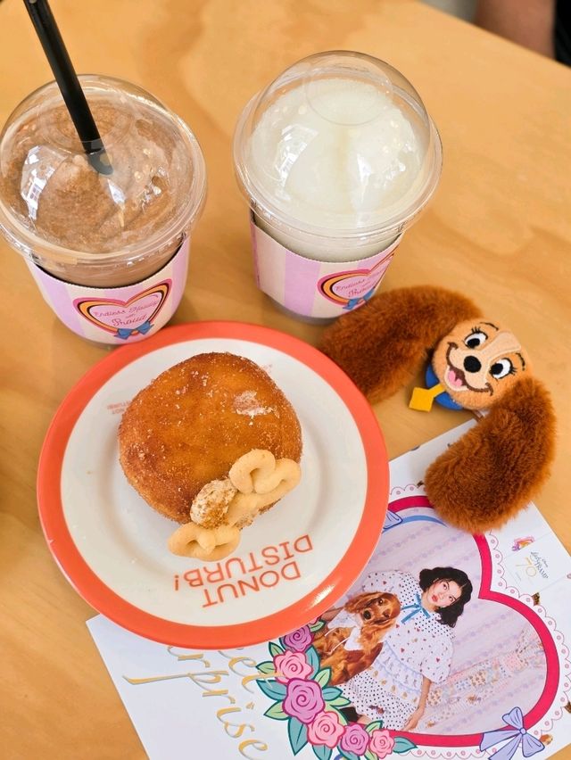 Donut Disturb คาเฟ่น่ารัก