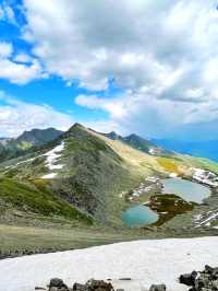 Tiny Wooden Cabins & Mountain Feels