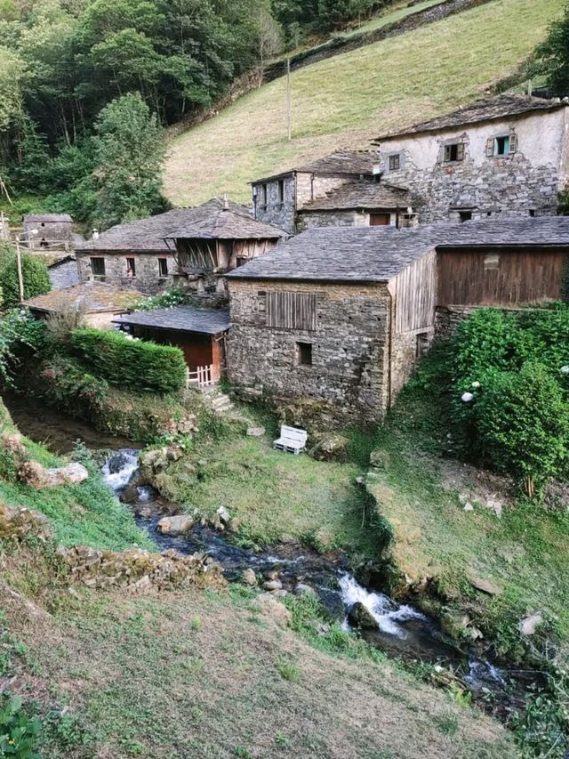 Old Vibes and Water Power in Teixois