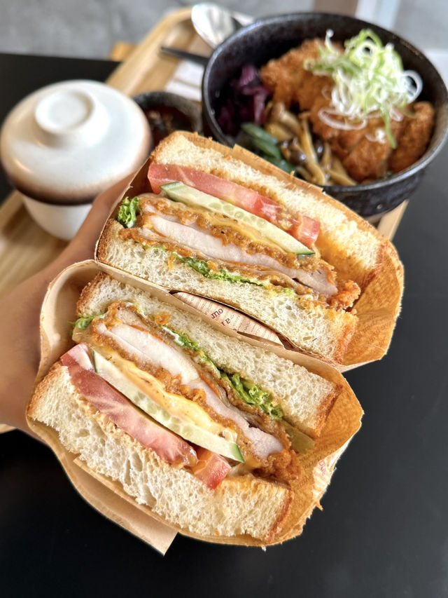 Lunch At Everton Park’s Calmest Corner: Where Aesthetic Meets Appetite  