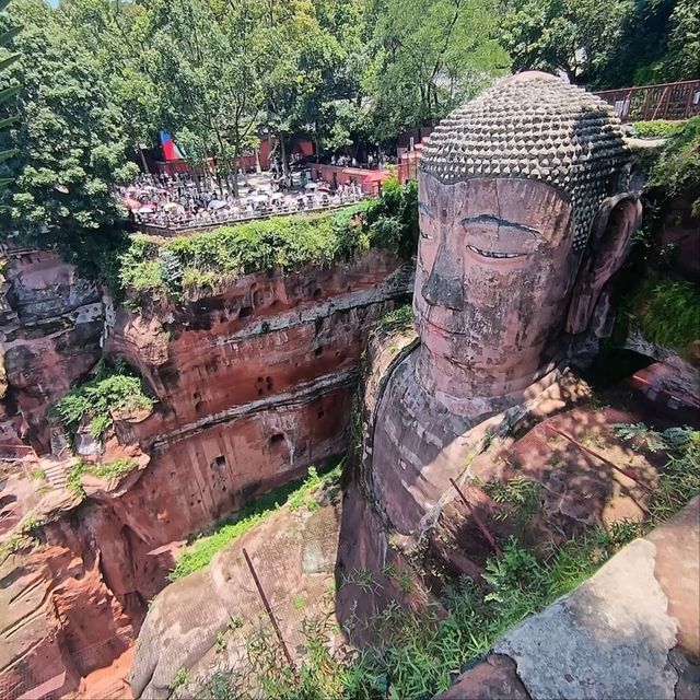 Exploring the Leshan Area, Sacred Cliffs and River Views