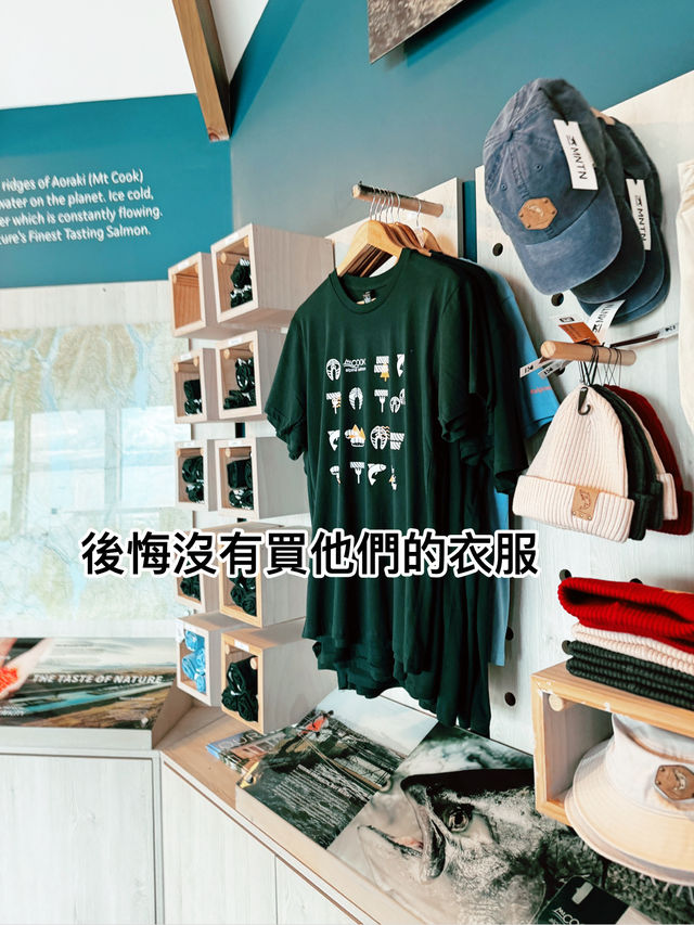 後悔應該要吃更多，買多三文魚手信