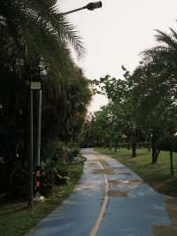 แลนด์มาร์กเป็ดเหลือง & สวนสาธารณะหนองประจักษ์ อุดร