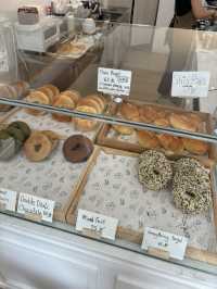 Galactic Bagels ชลบุรี